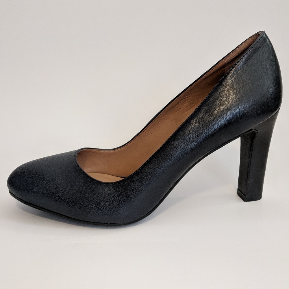 Franco Sarto "Hale" Navy Pump